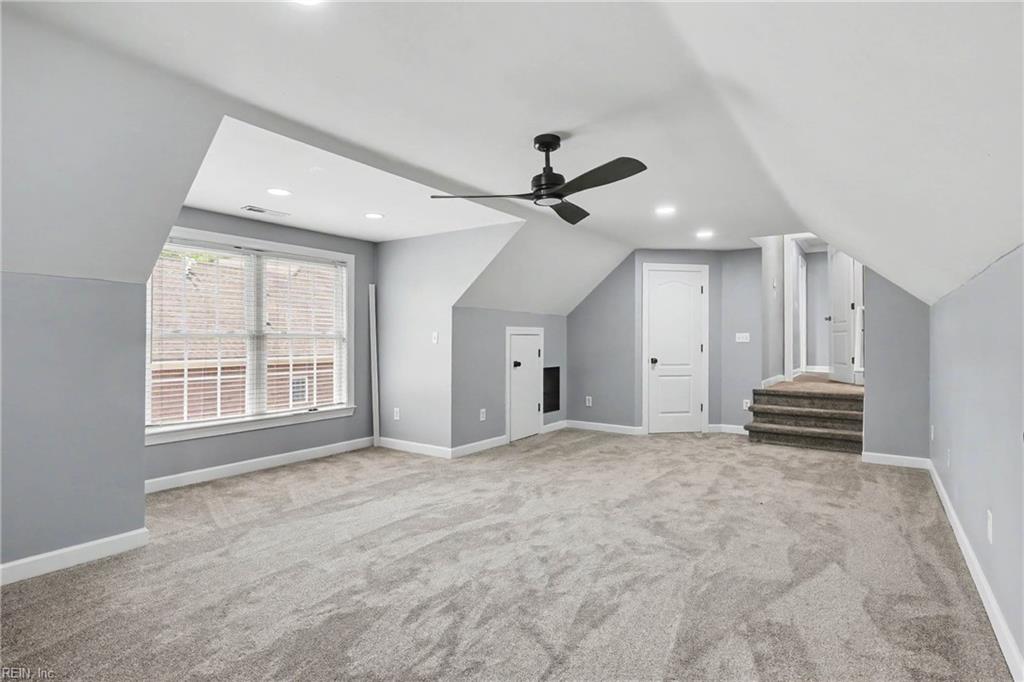 520 Youngstown Ct Property Photo 15