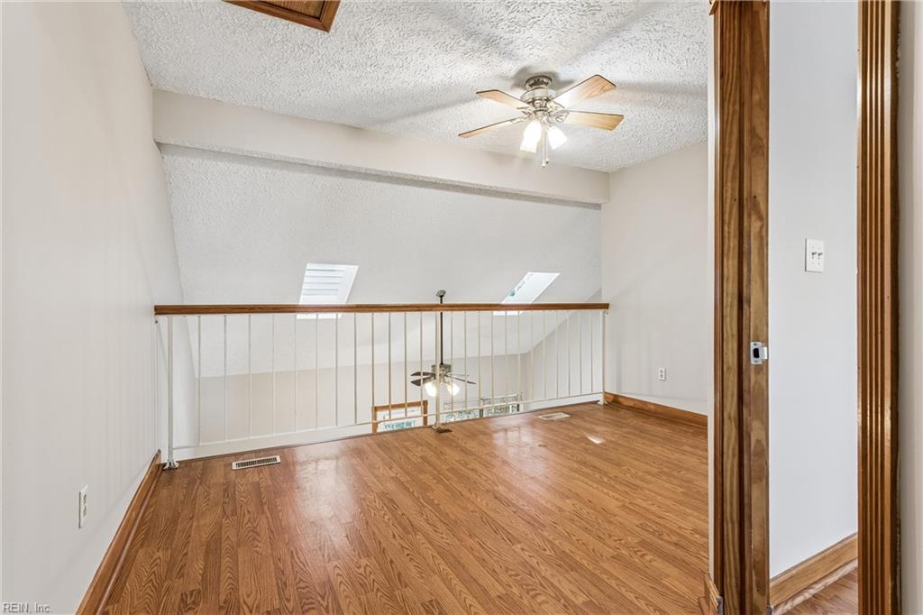 53 Treasure Ky Property Photo 24