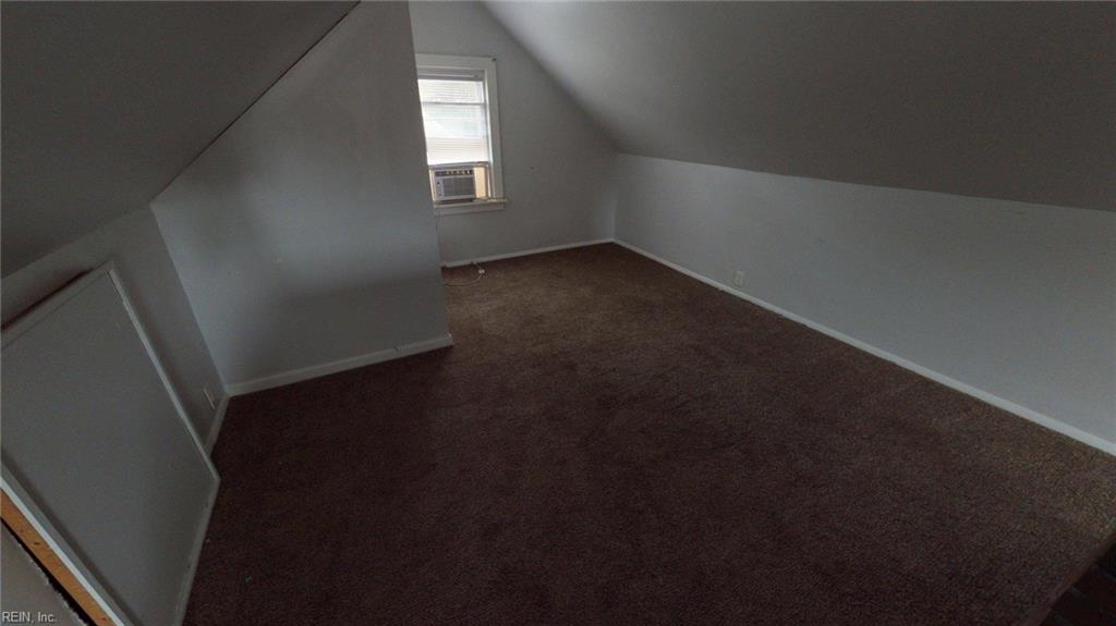 645 Surry St Property Photo 21