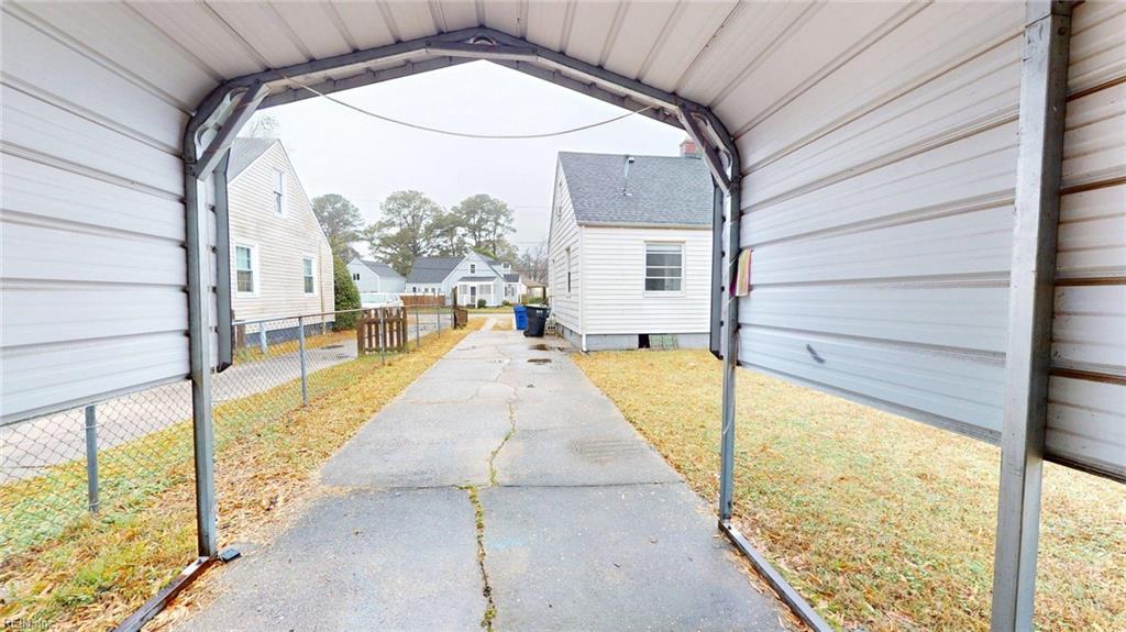 645 Surry St Property Photo 33