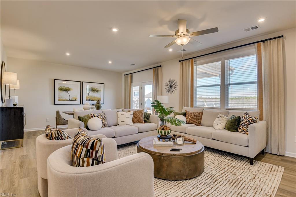 Mm Easton At Mallory Pointe Property Photo 11