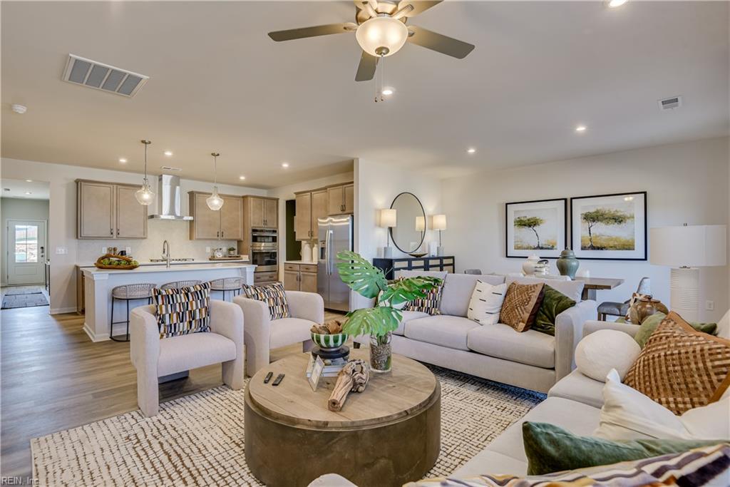 Mm Easton At Mallory Pointe Property Photo 13