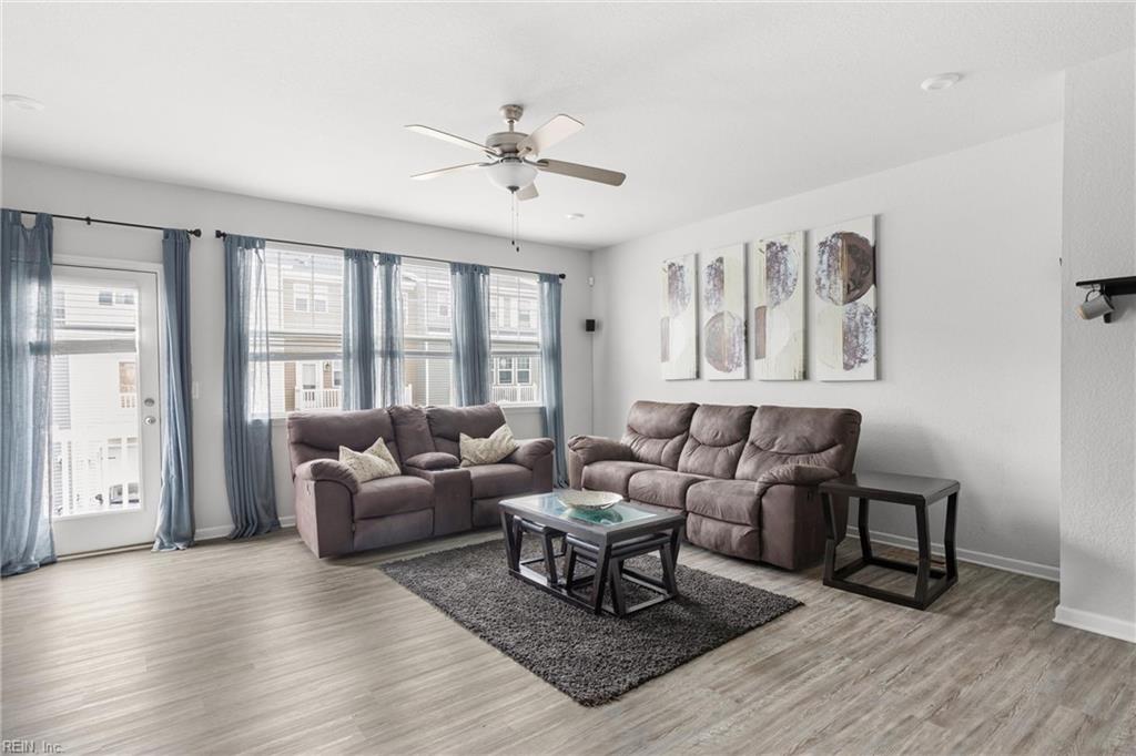 450 Asuza St Property Photo 6
