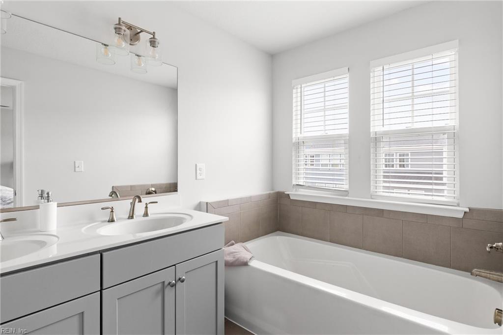 450 Asuza St Property Photo 18