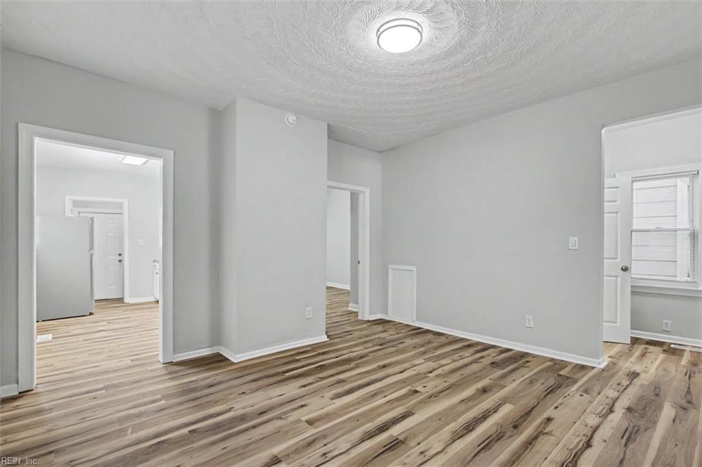 2517 Hale St Property Photo 4