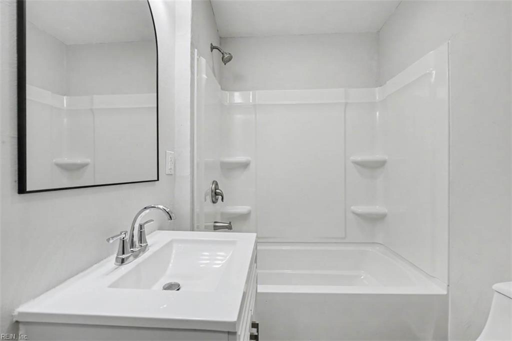 2517 Hale St Property Photo 13