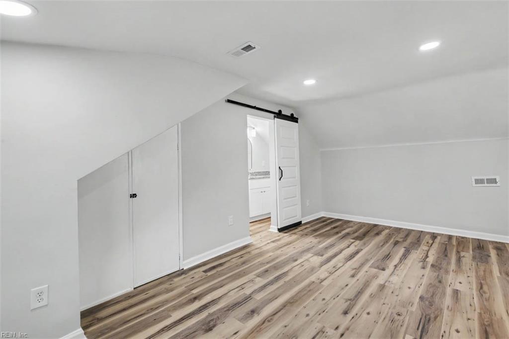 2517 Hale St Property Photo 32