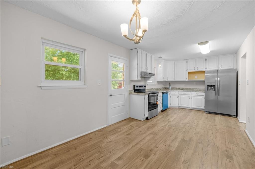 2833 Candlewood Cir Property Photo 13