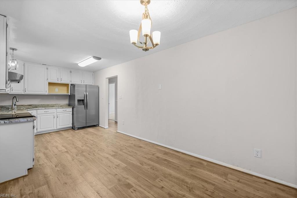 2833 Candlewood Cir Property Photo 15