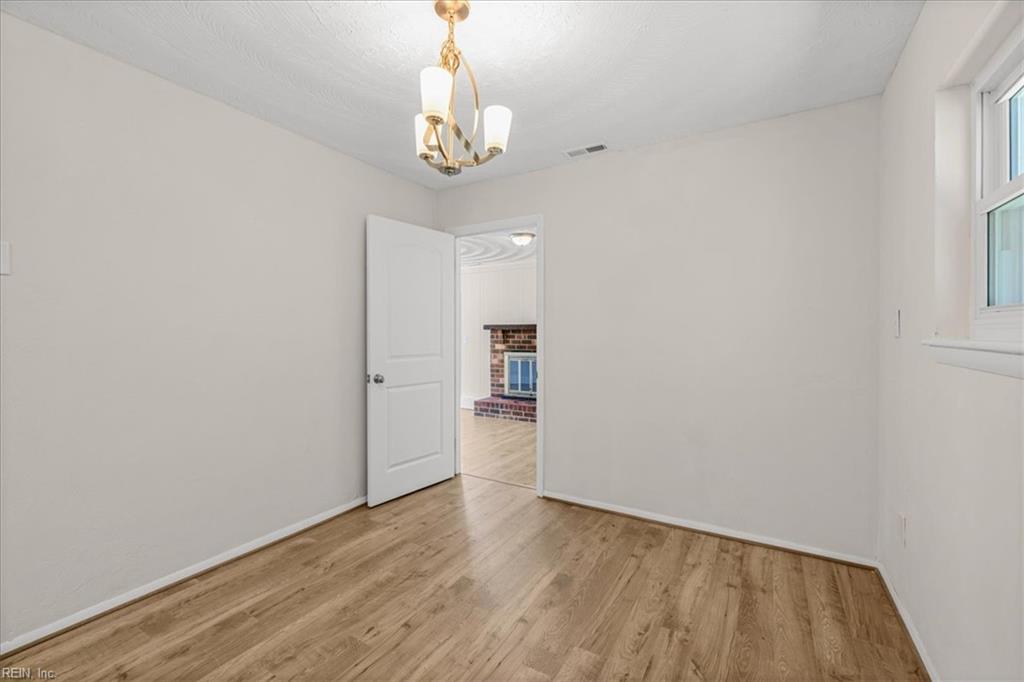2833 Candlewood Cir Property Photo 16