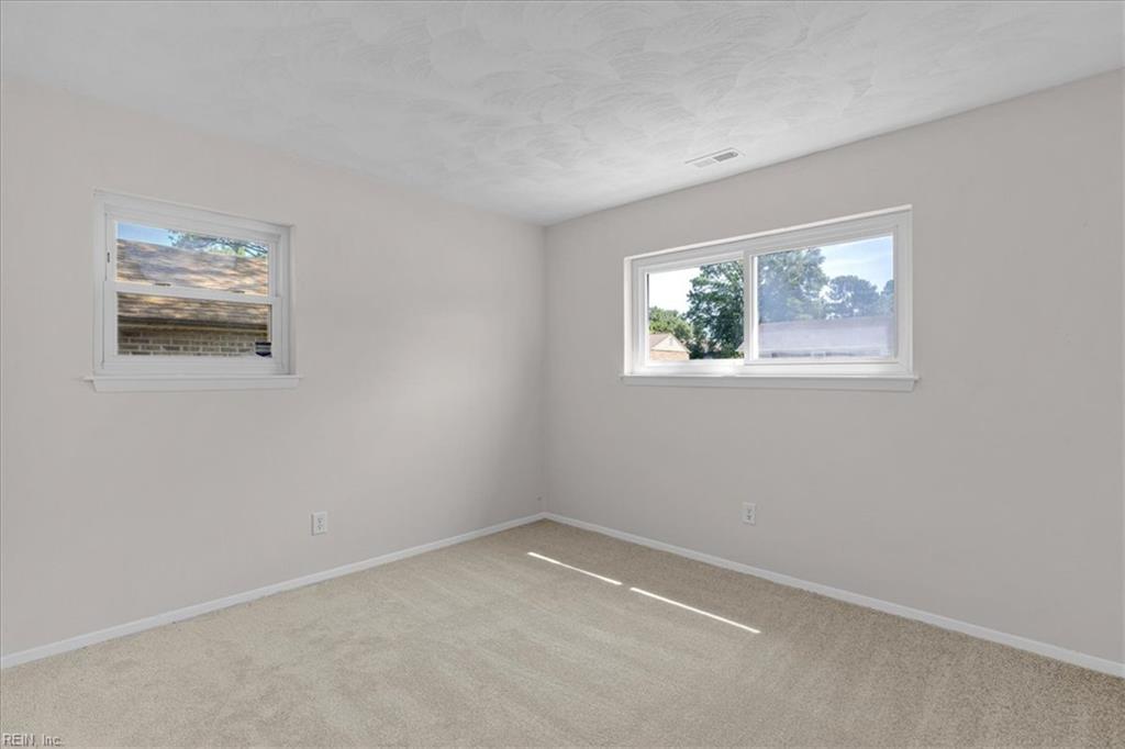 2833 Candlewood Cir Property Photo 33
