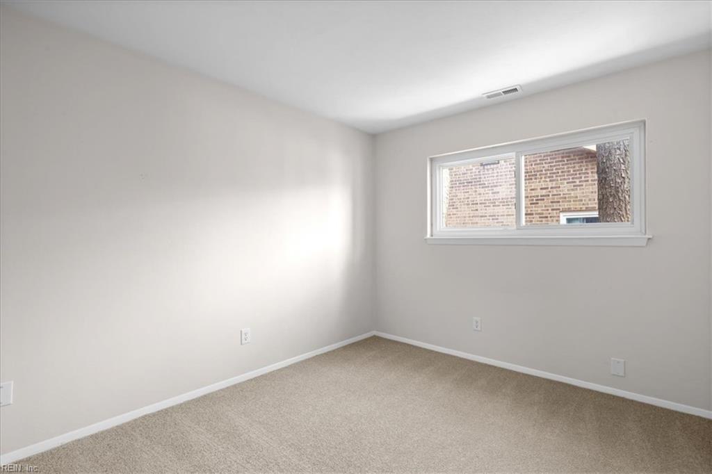 2833 Candlewood Cir Property Photo 37