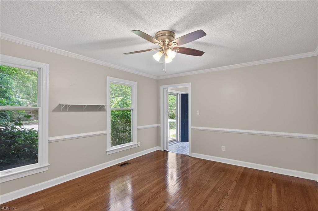 118 Sandpiper St Property Photo 8