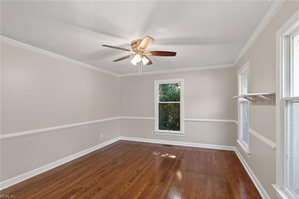 118 Sandpiper St Property Photo 9
