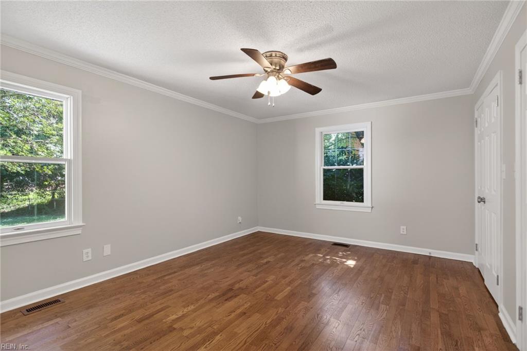 118 Sandpiper St Property Photo 23