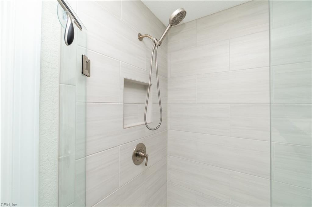 103 Ashbee Ct Property Photo 33