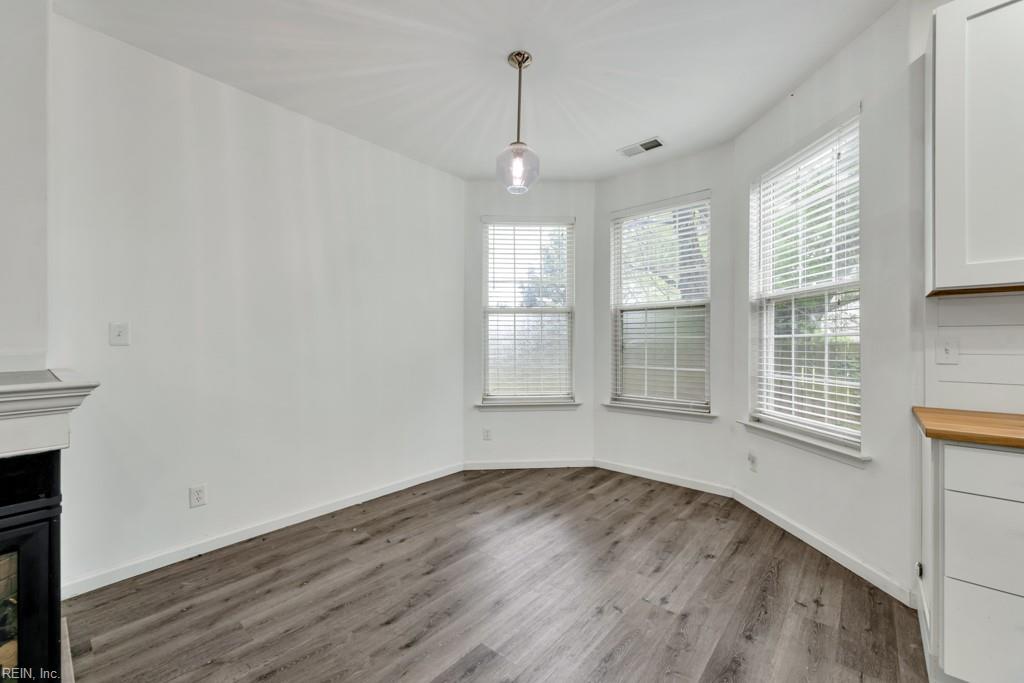 908 Andrews Xing Property Photo 14