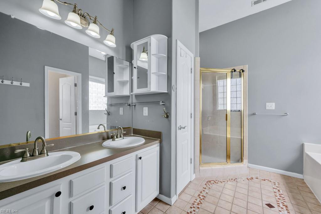 908 Andrews Xing Property Photo 19
