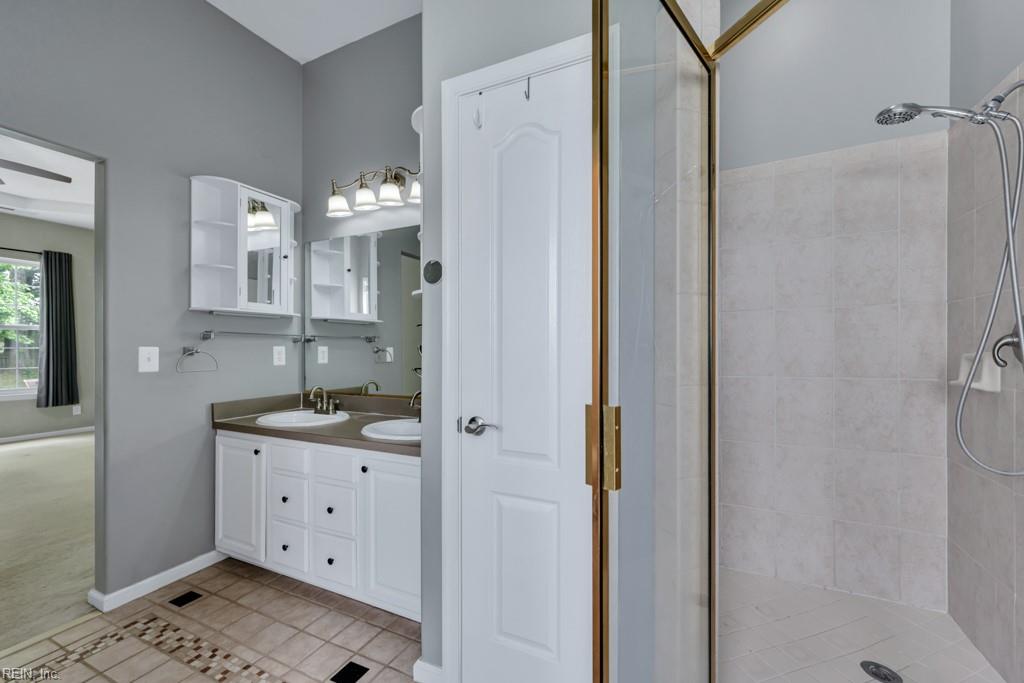 908 Andrews Xing Property Photo 21