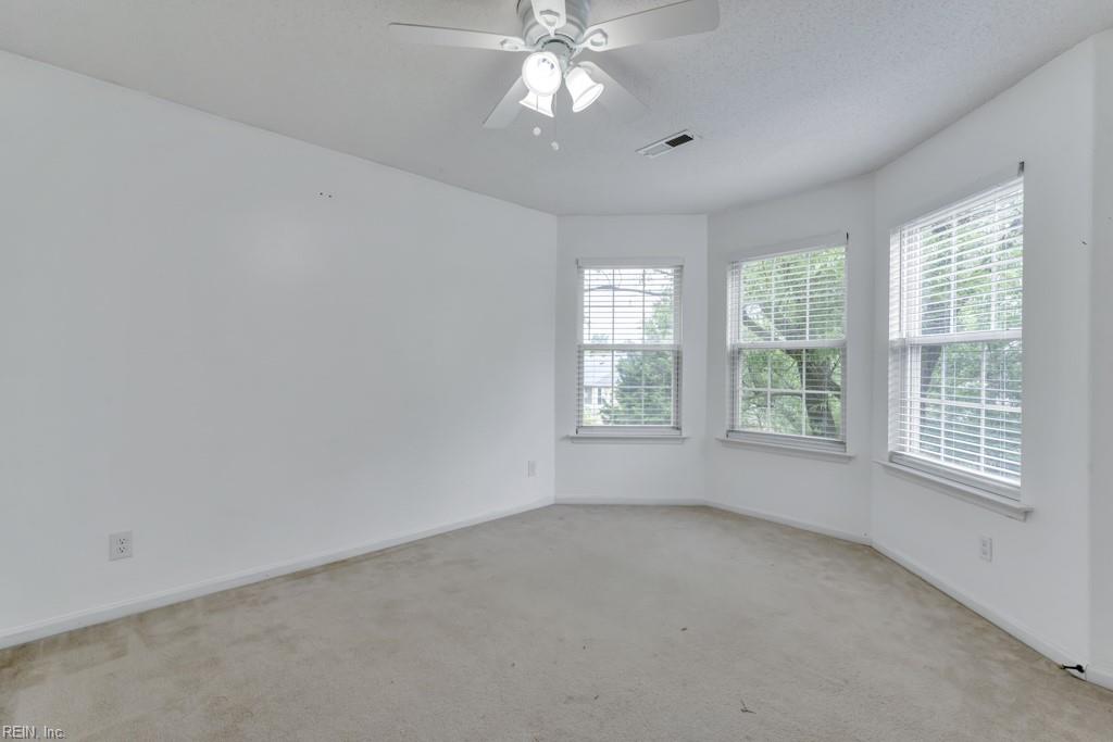 908 Andrews Xing Property Photo 24