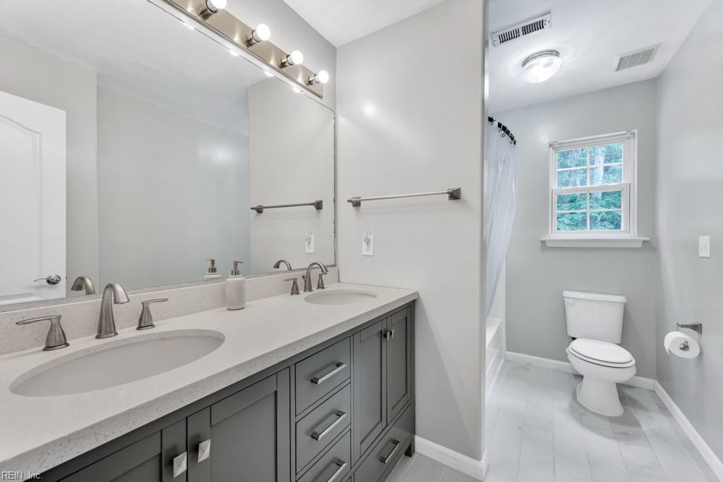 908 Andrews Xing Property Photo 26