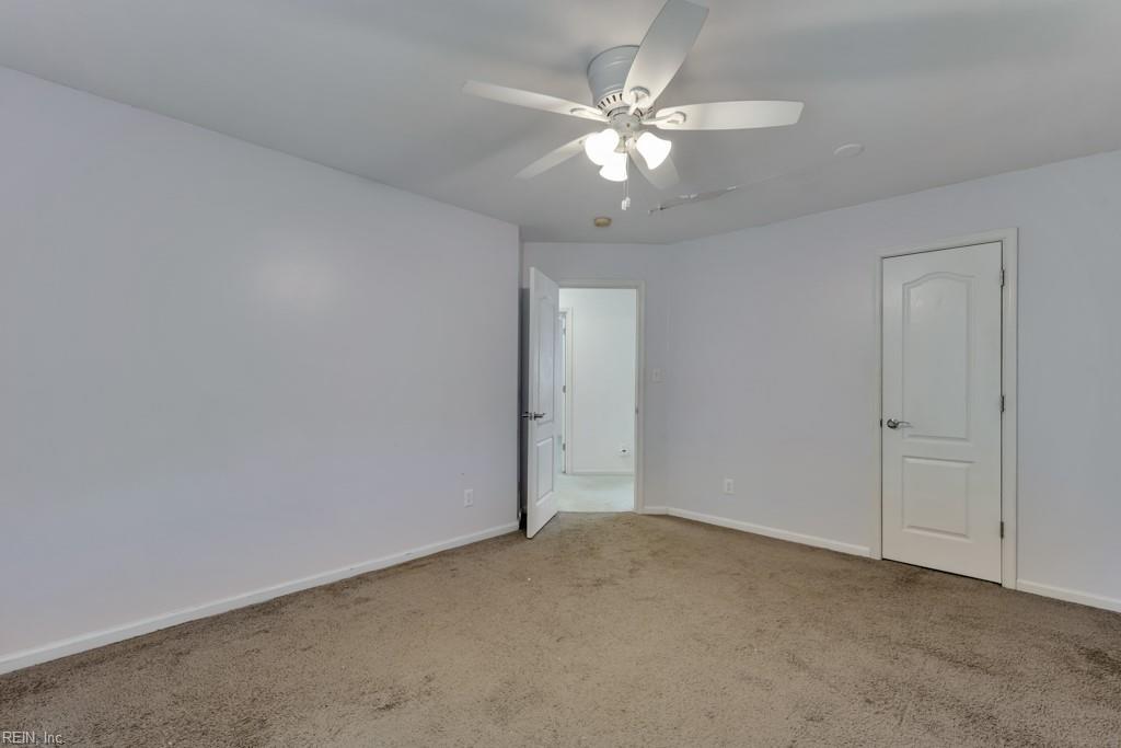 908 Andrews Xing Property Photo 27