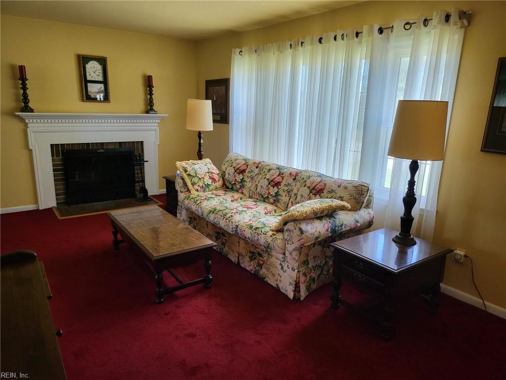 407 Shoreline Dr Property Photo 7