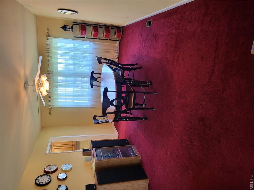 407 Shoreline Dr Property Photo 11
