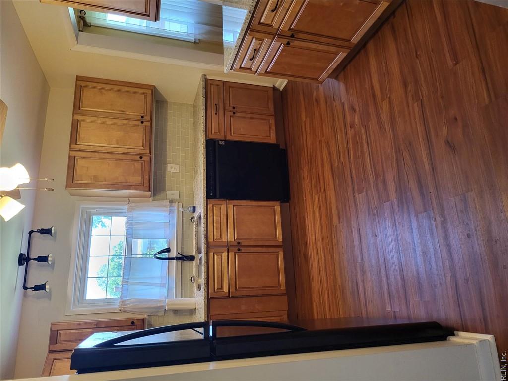 407 Shoreline Dr Property Photo 13