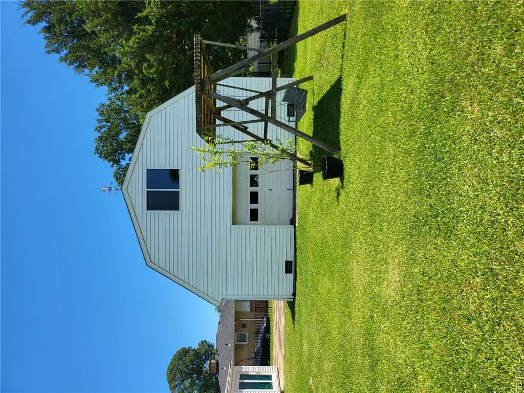 407 Shoreline Dr Property Photo 34