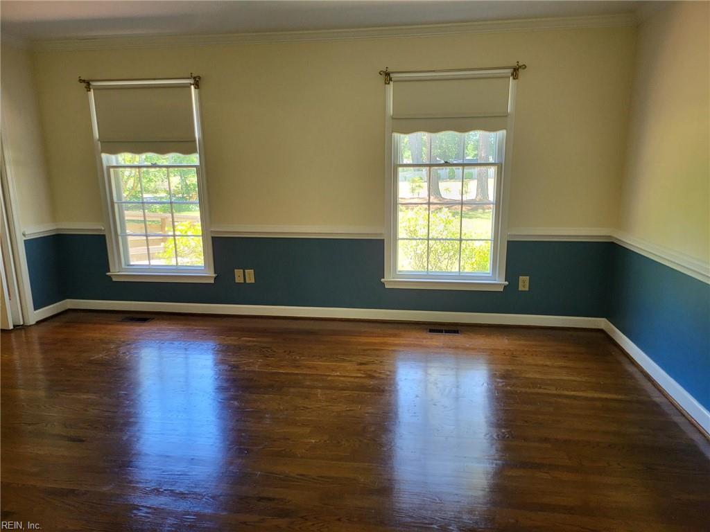 90 Hampton Roads Ave Property Photo 7