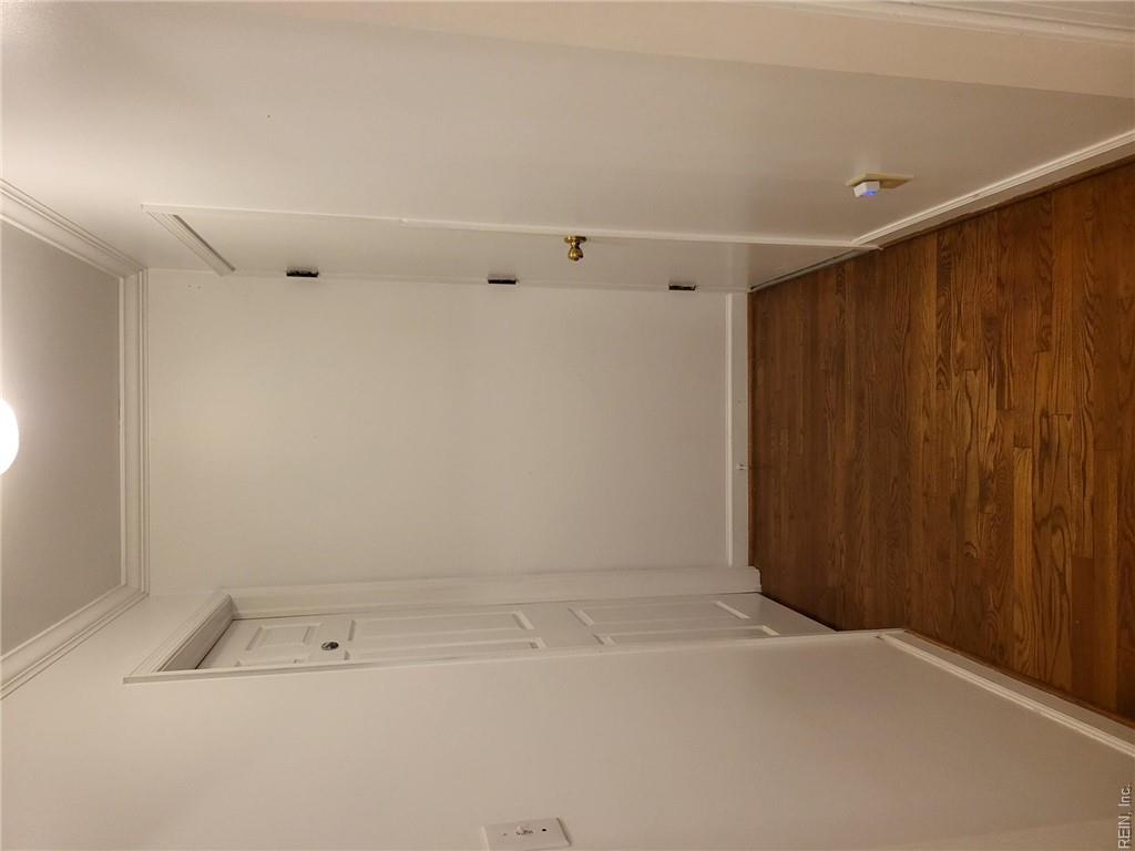 90 Hampton Roads Ave Property Photo 21