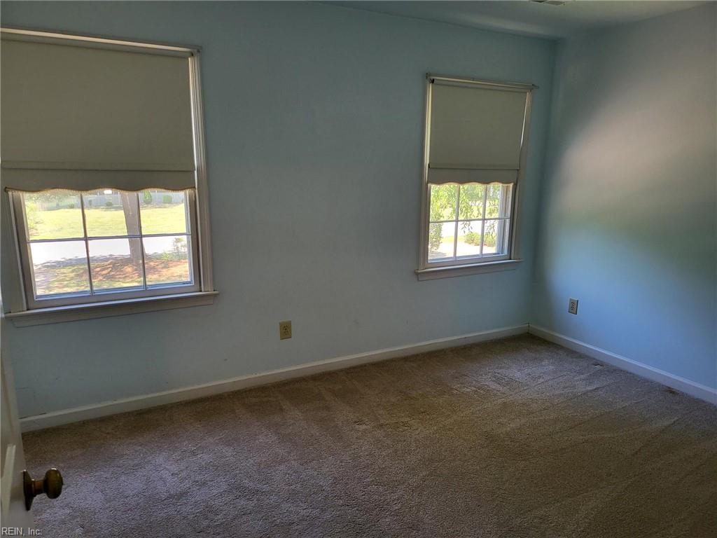 90 Hampton Roads Ave Property Photo 34