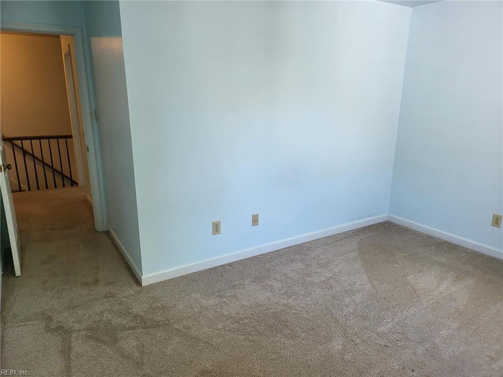 90 Hampton Roads Ave Property Photo 36