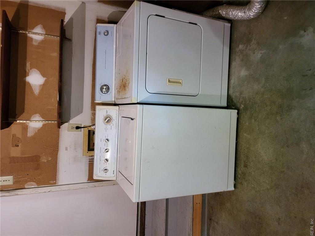 90 Hampton Roads Ave Property Photo 47