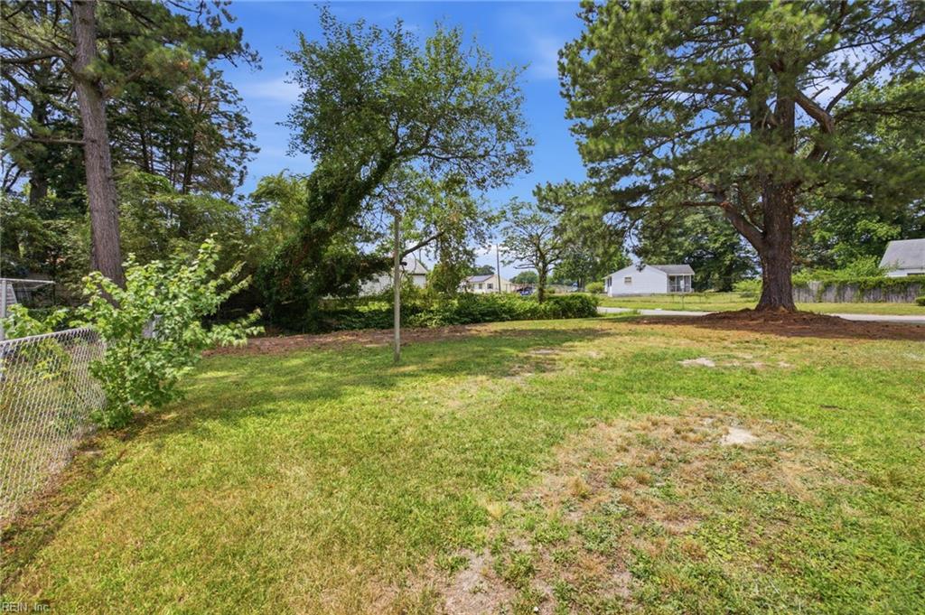745 Bold St Property Photo 8