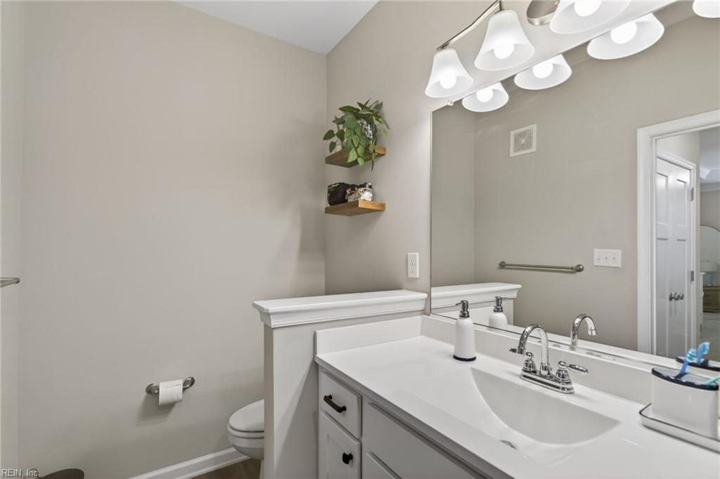 701 Kathy Ann Way N Property Photo 25