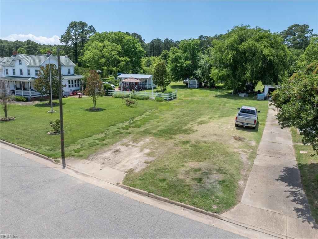 1360 Poquoson Ave Property Photo 2
