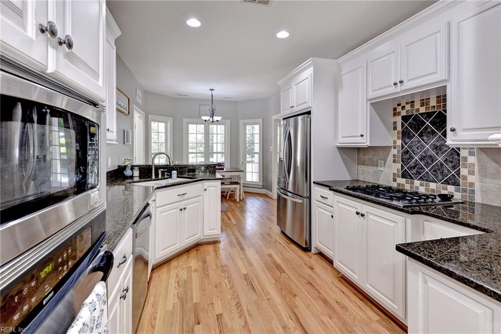 9908 Perch Tree Ln Property Photo 11