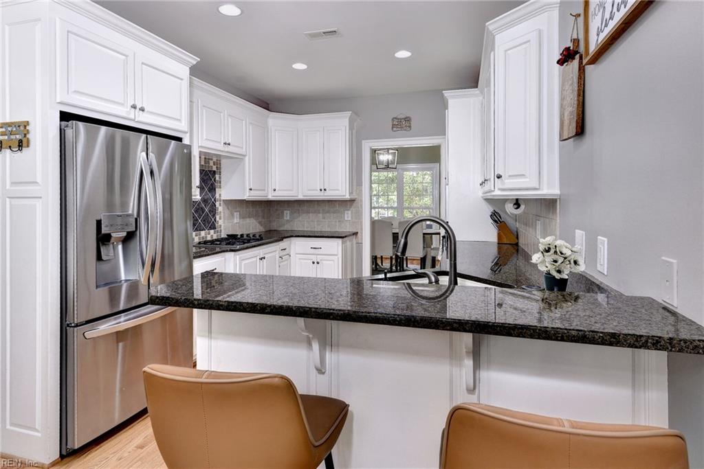 9908 Perch Tree Ln Property Photo 14