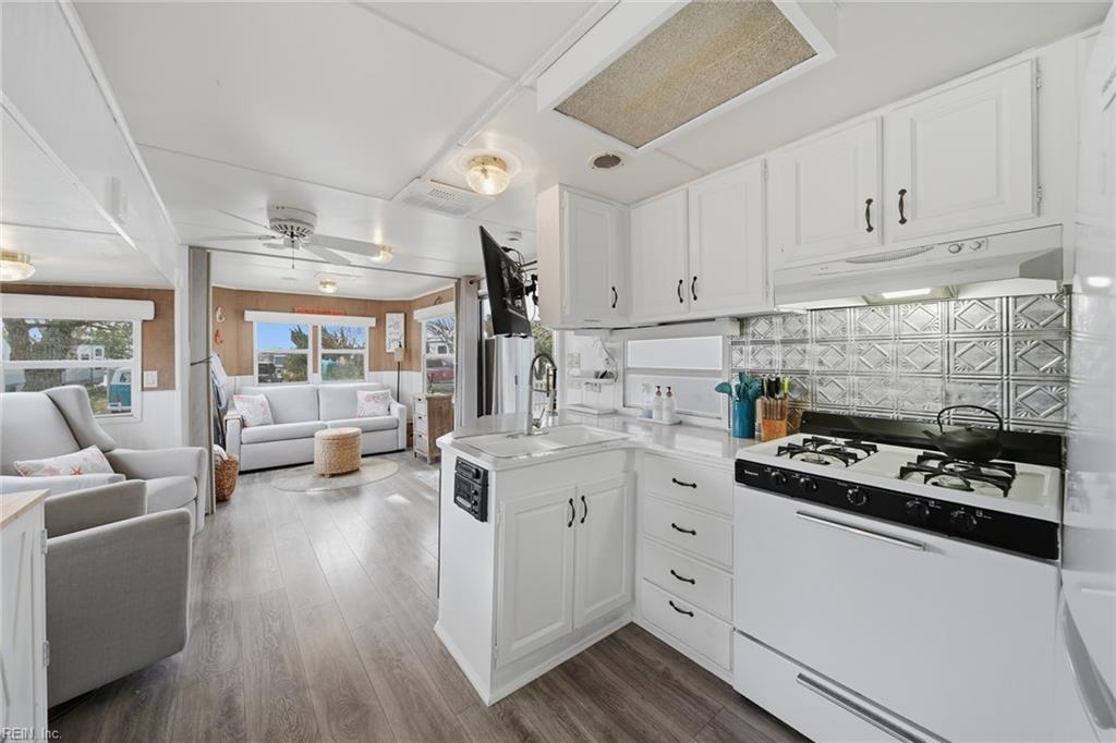 3665 Sandpiper Rd Property Photo 19