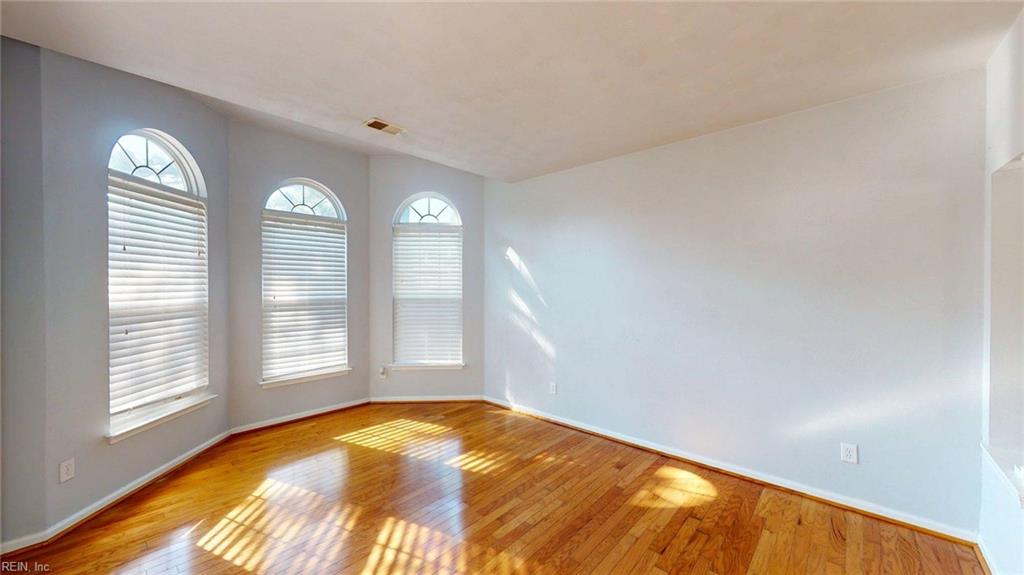2905 Holm Oak Ct Property Photo 5
