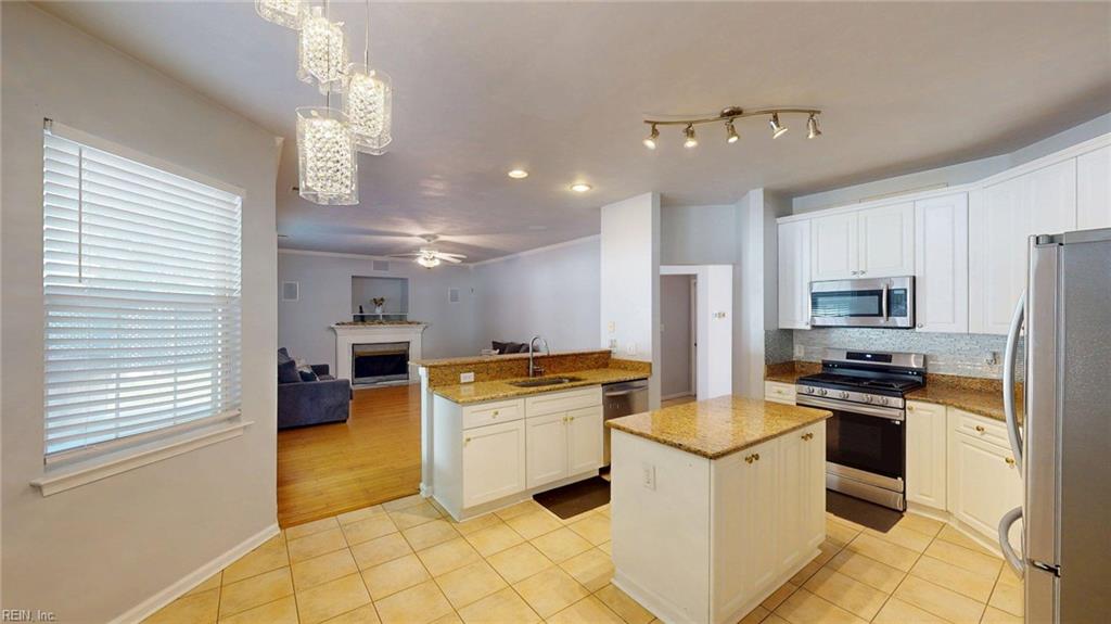 2905 Holm Oak Ct Property Photo 8