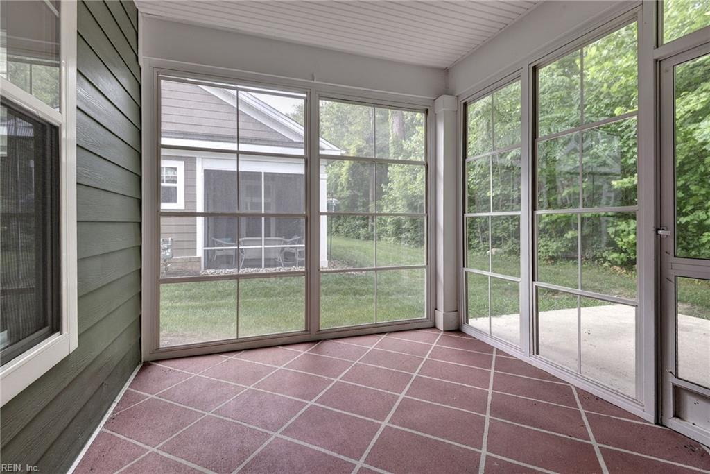 126 Creek Front Ln Property Photo 11