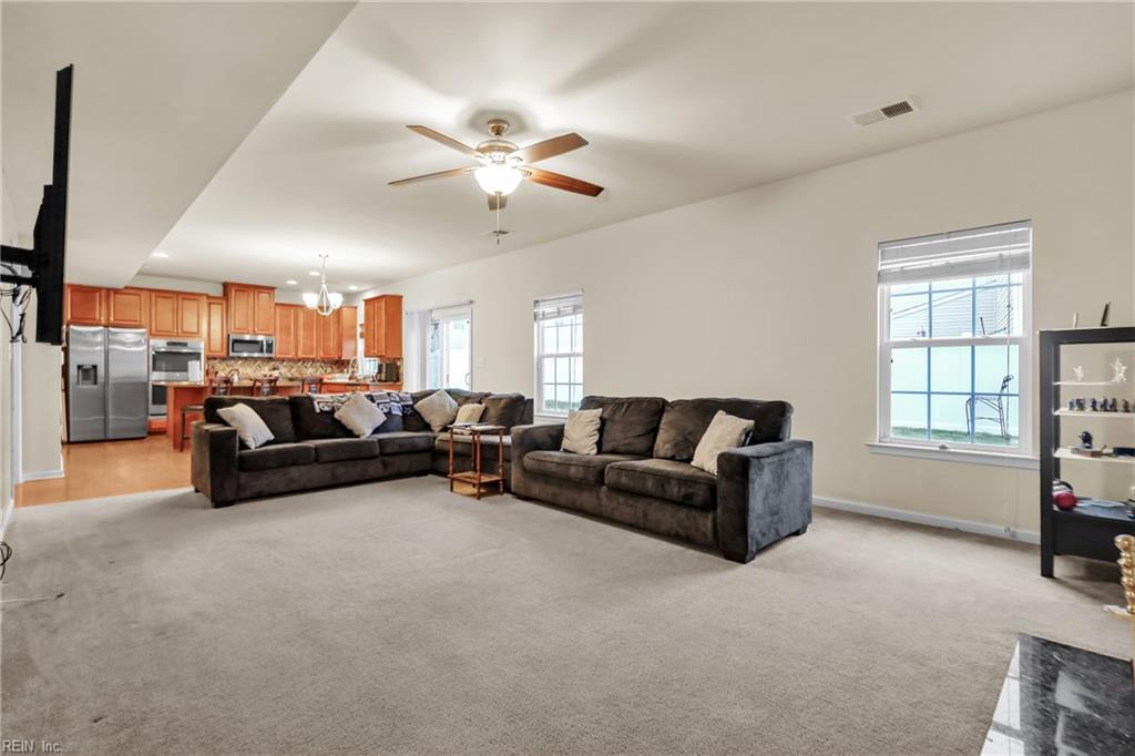 589 Leonard Ln Property Photo 14