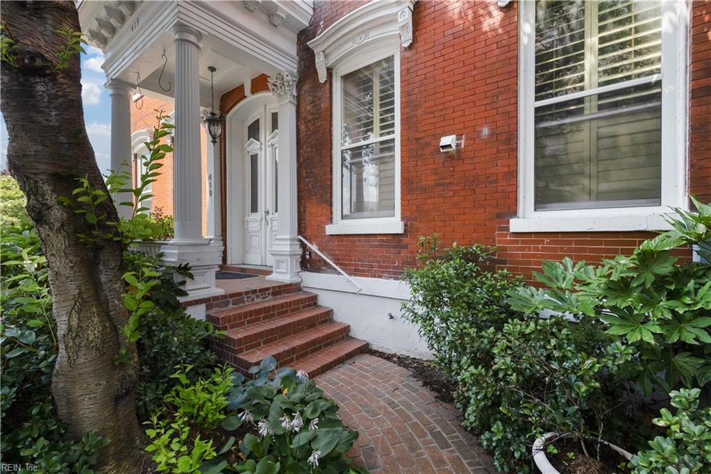 419 Duke St Property Photo 4