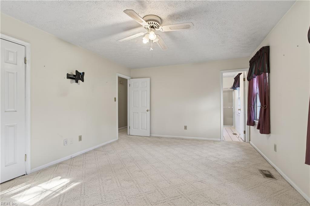 600 Lotz Dr Property Photo 23
