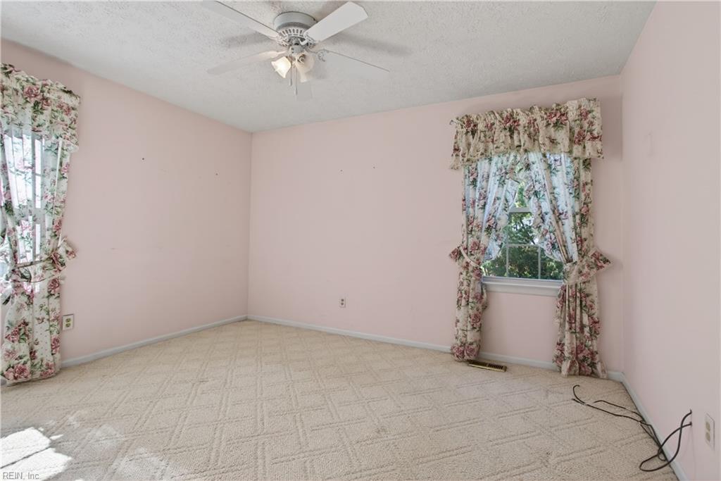600 Lotz Dr Property Photo 25