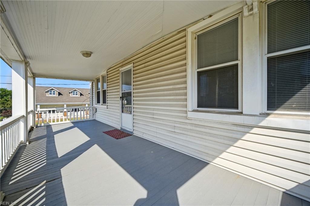 226 S Willard Ave Property Photo 17