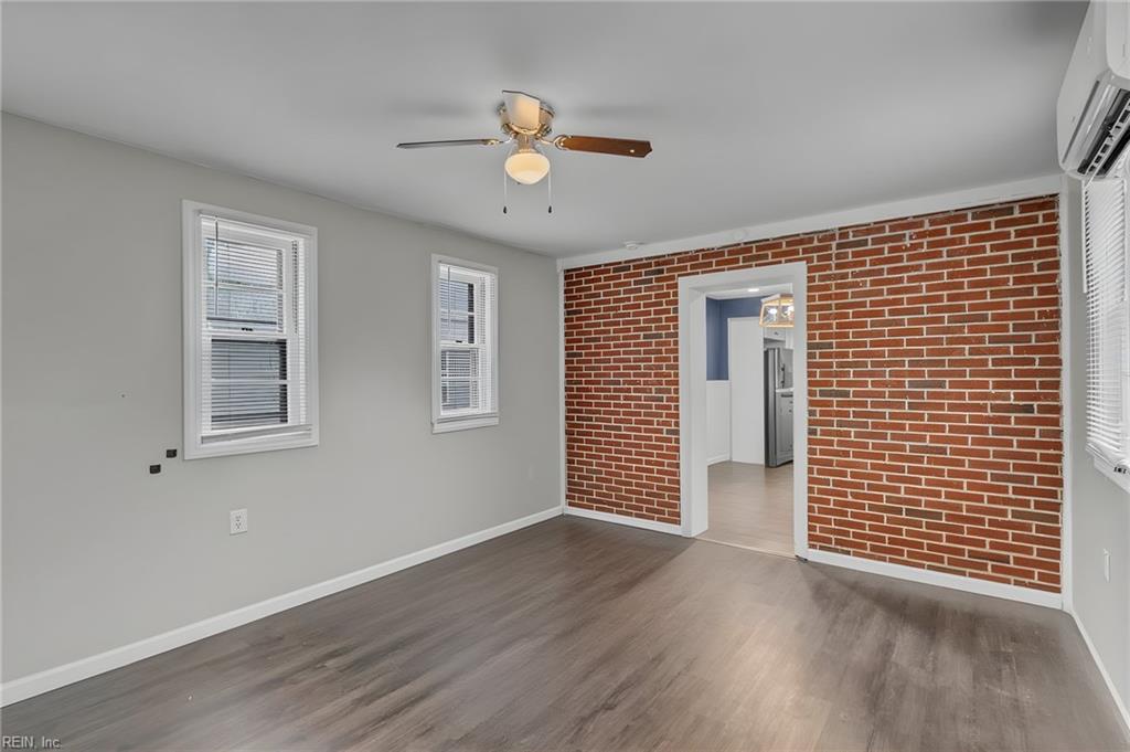 103 Decatur St Property Photo 12